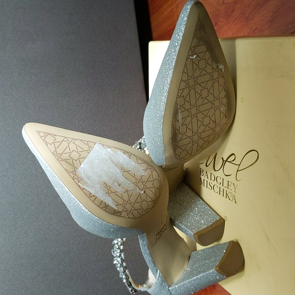 NIB Jewel Badgley Mischka Women's Ollie High Heel Pump Silver - Picture 10 of 14
